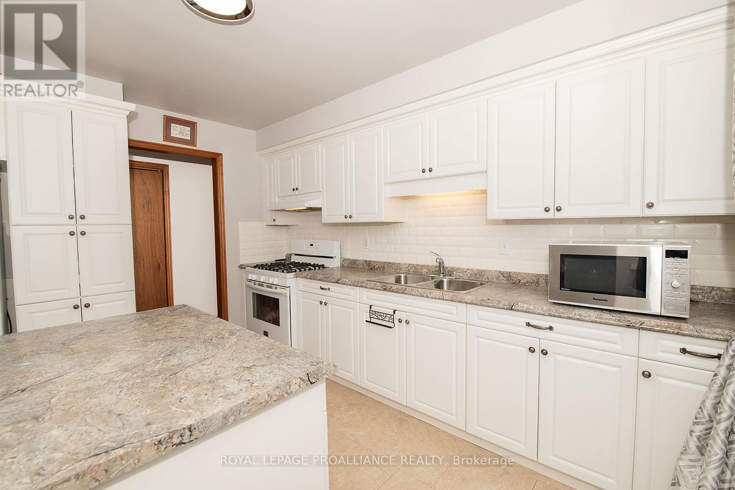 35 MORRIS DRIVE Image 7