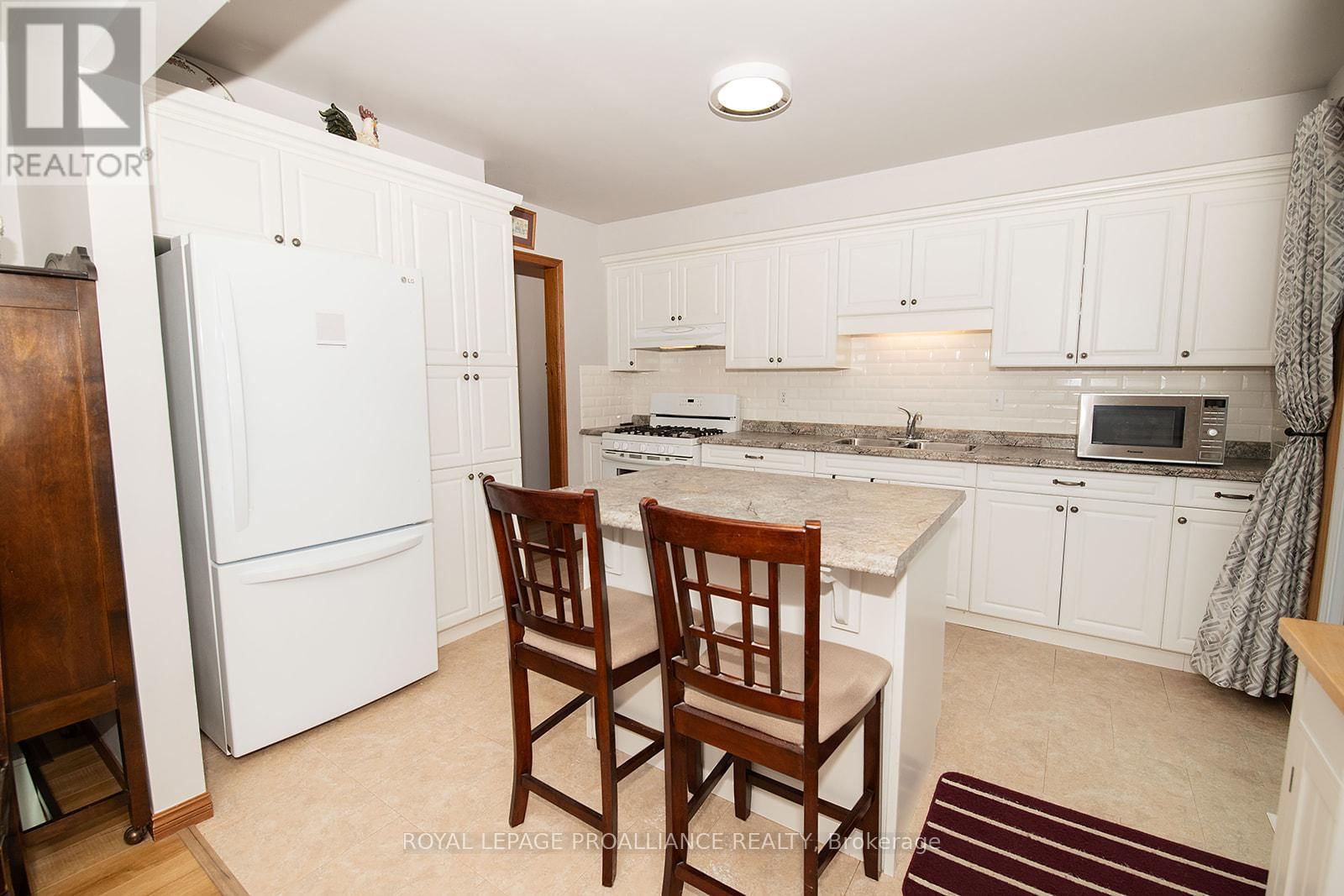 35 MORRIS DRIVE Image 8