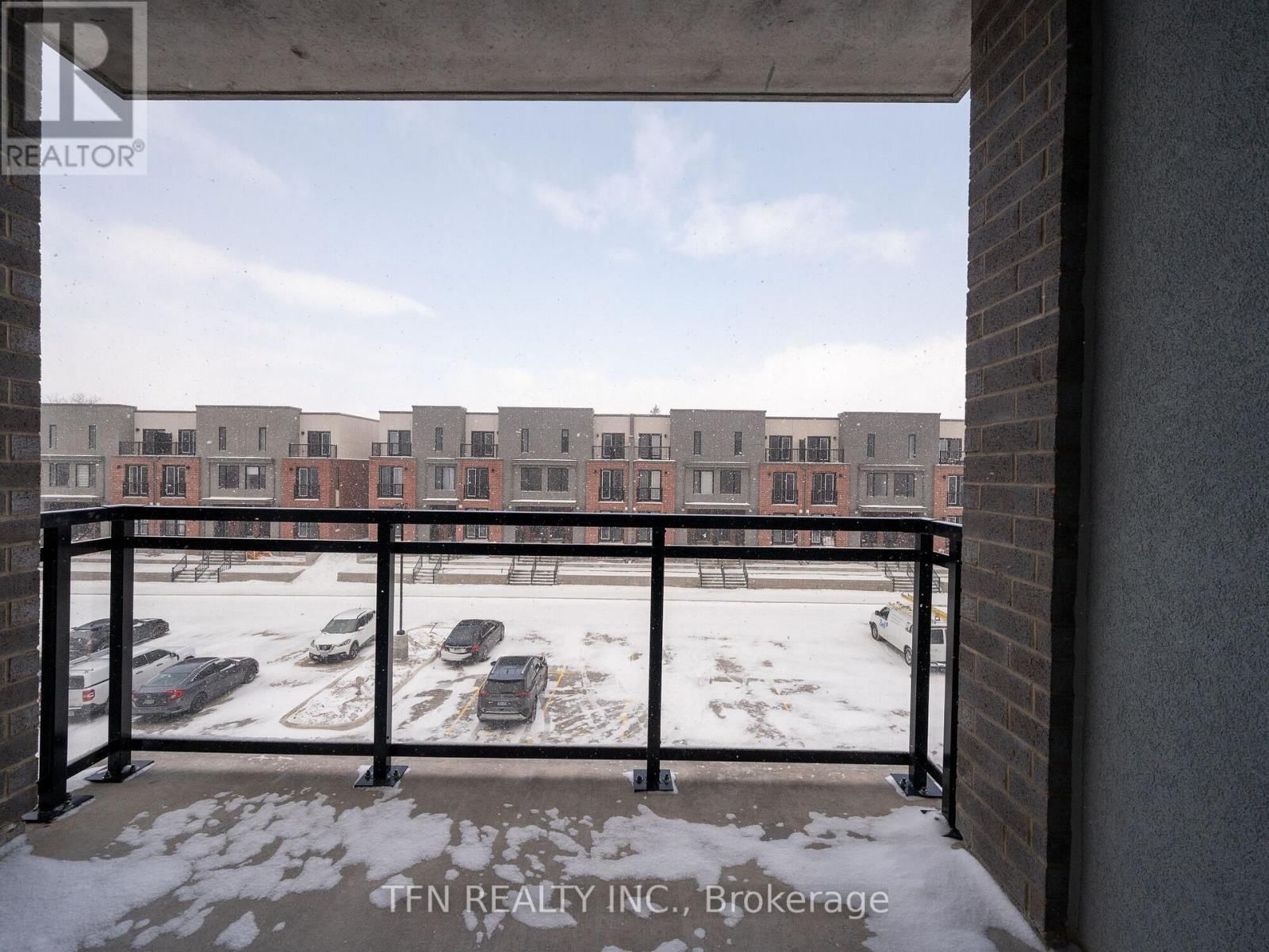 307 - 107 ROGERS STREET NORTH Image 12