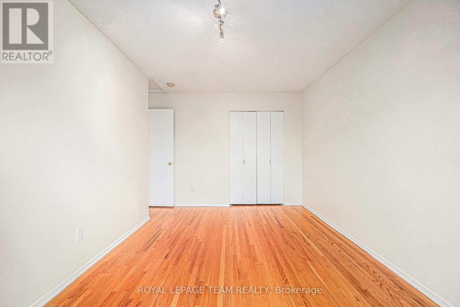 440 KINTYRE PRIVATE Image 12