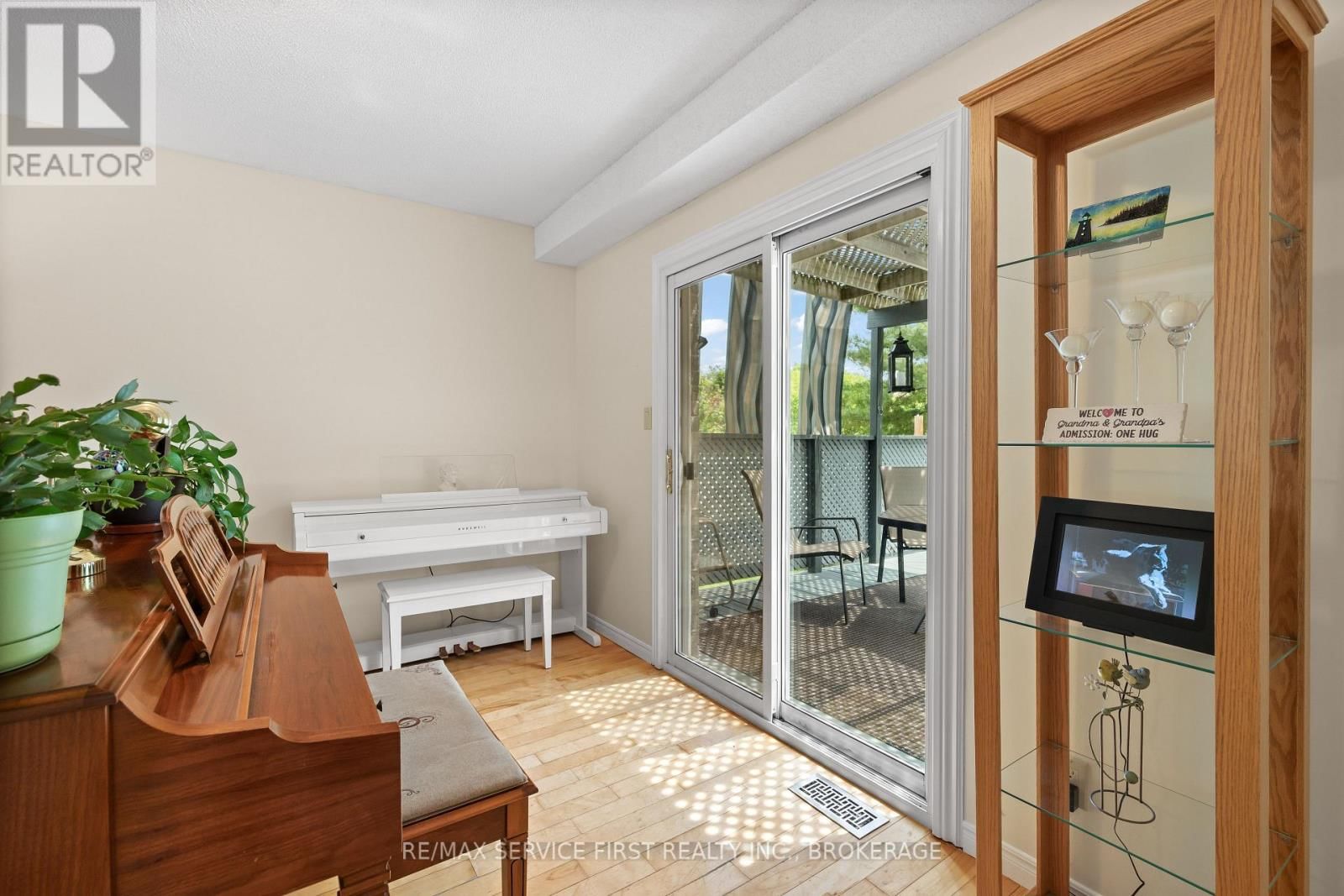 199 SPLINTER COURT Image 13