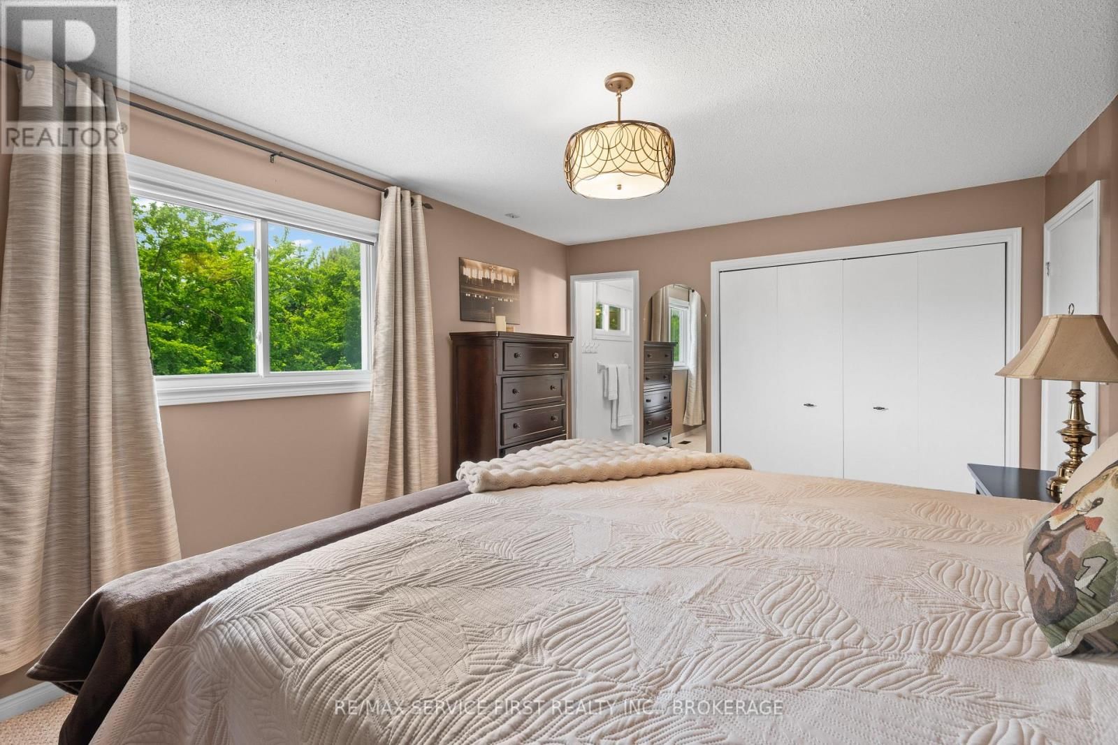 199 SPLINTER COURT Image 32