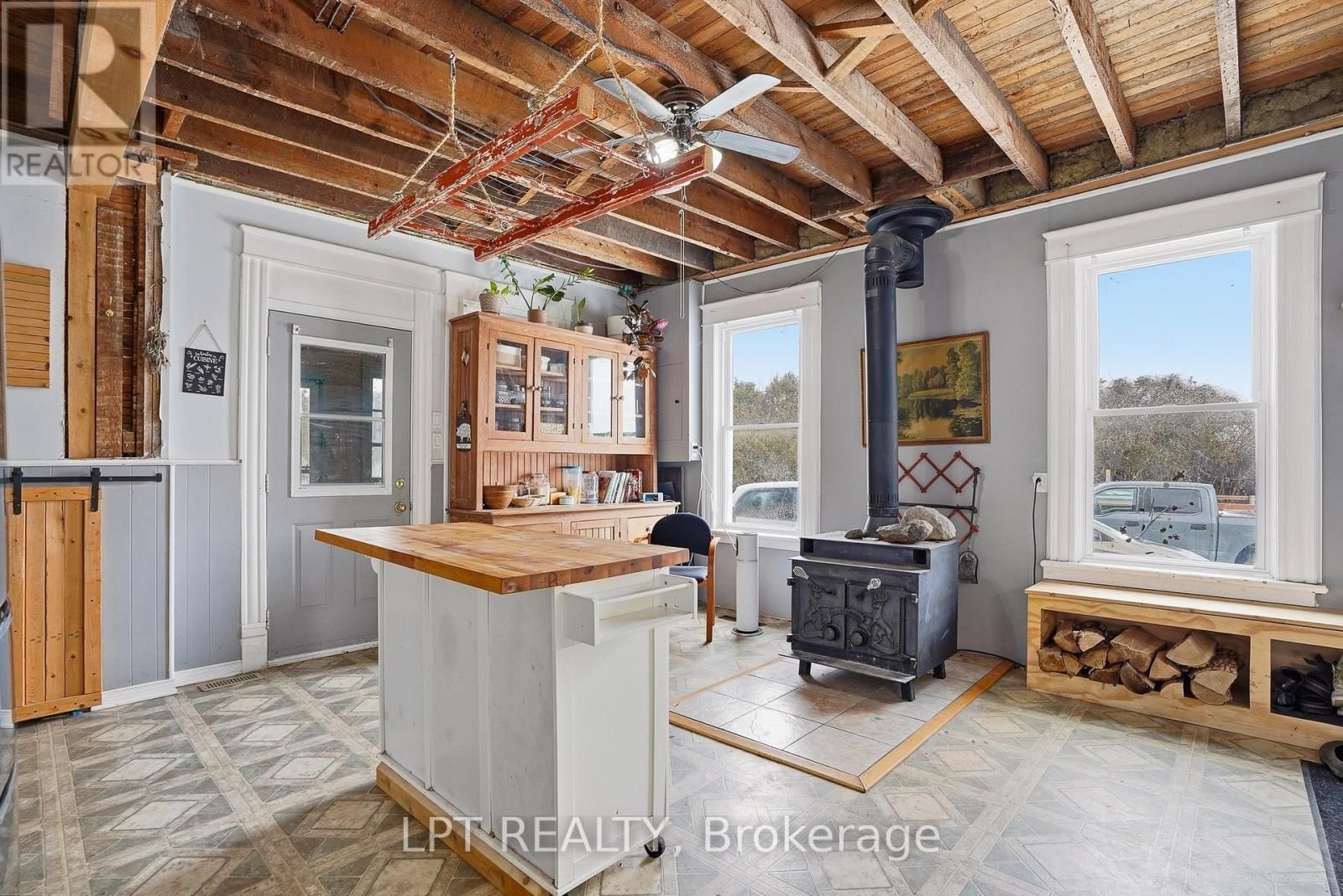 21630 LAGGAN-GLENELG ROAD Image 13