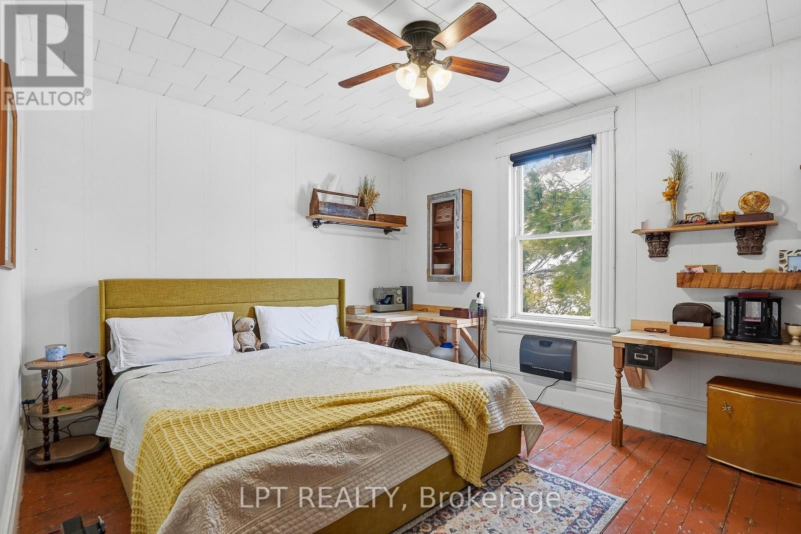 21630 LAGGAN-GLENELG ROAD Image 23