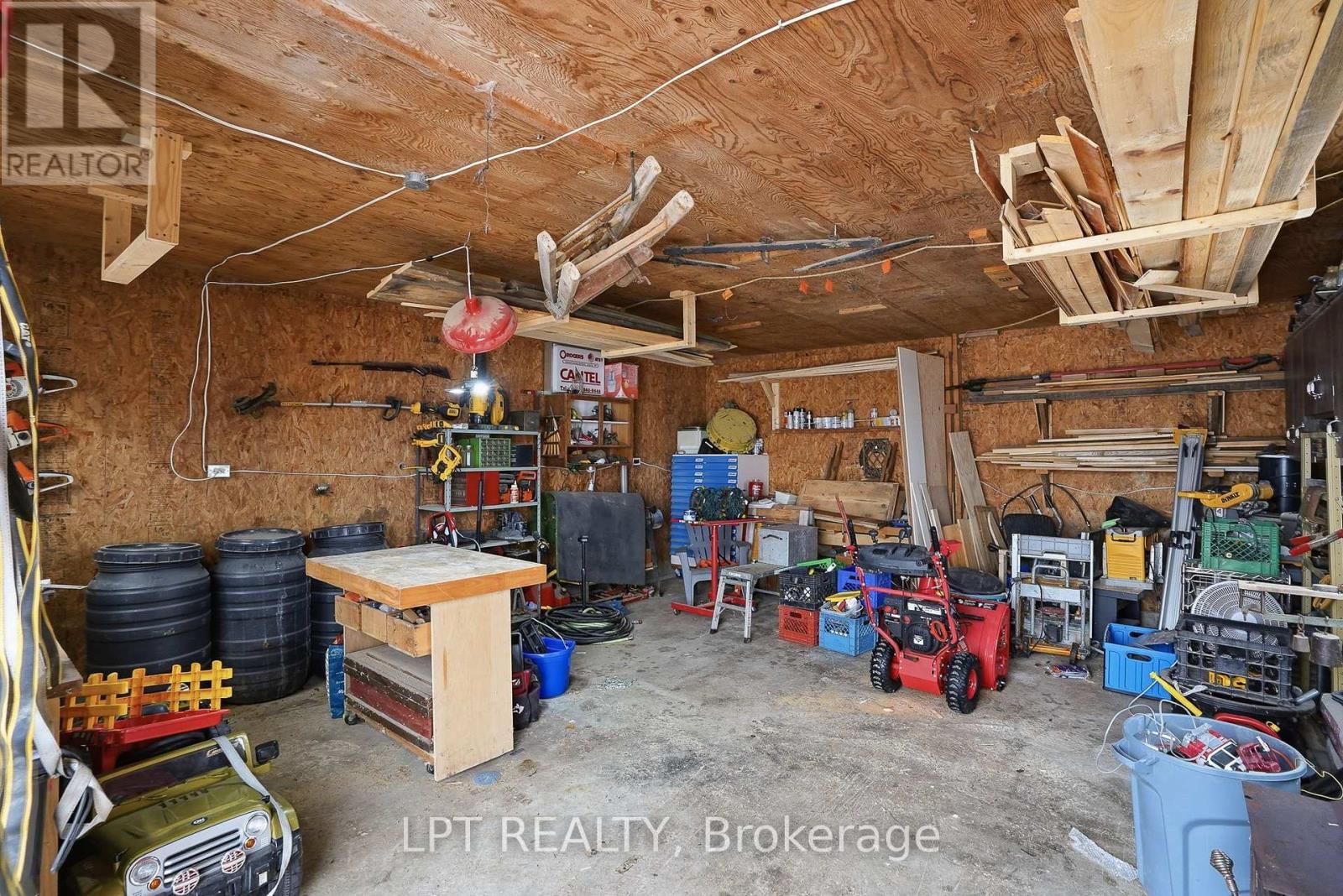 21630 LAGGAN-GLENELG ROAD Image 27