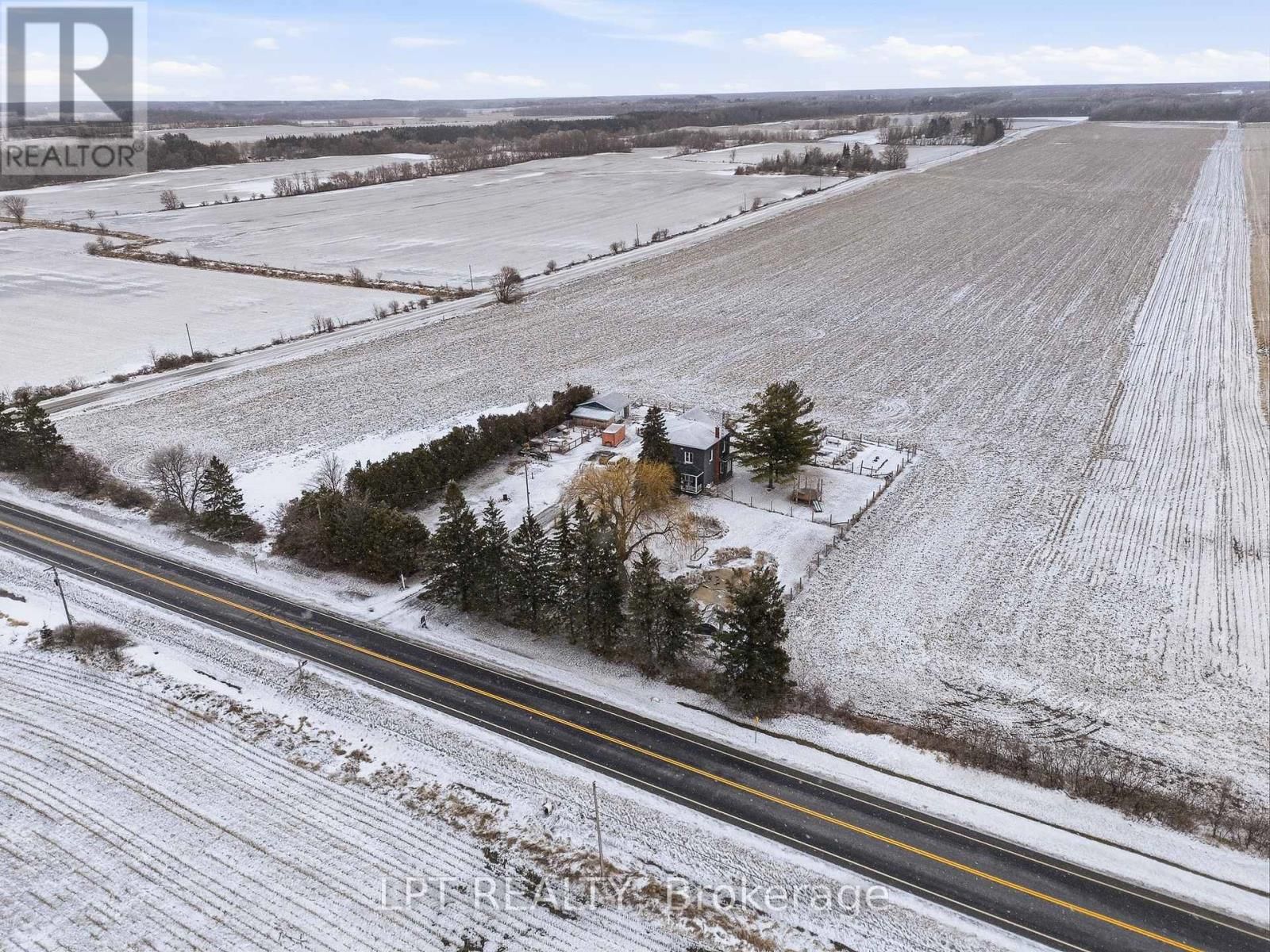 21630 LAGGAN-GLENELG ROAD Image 32