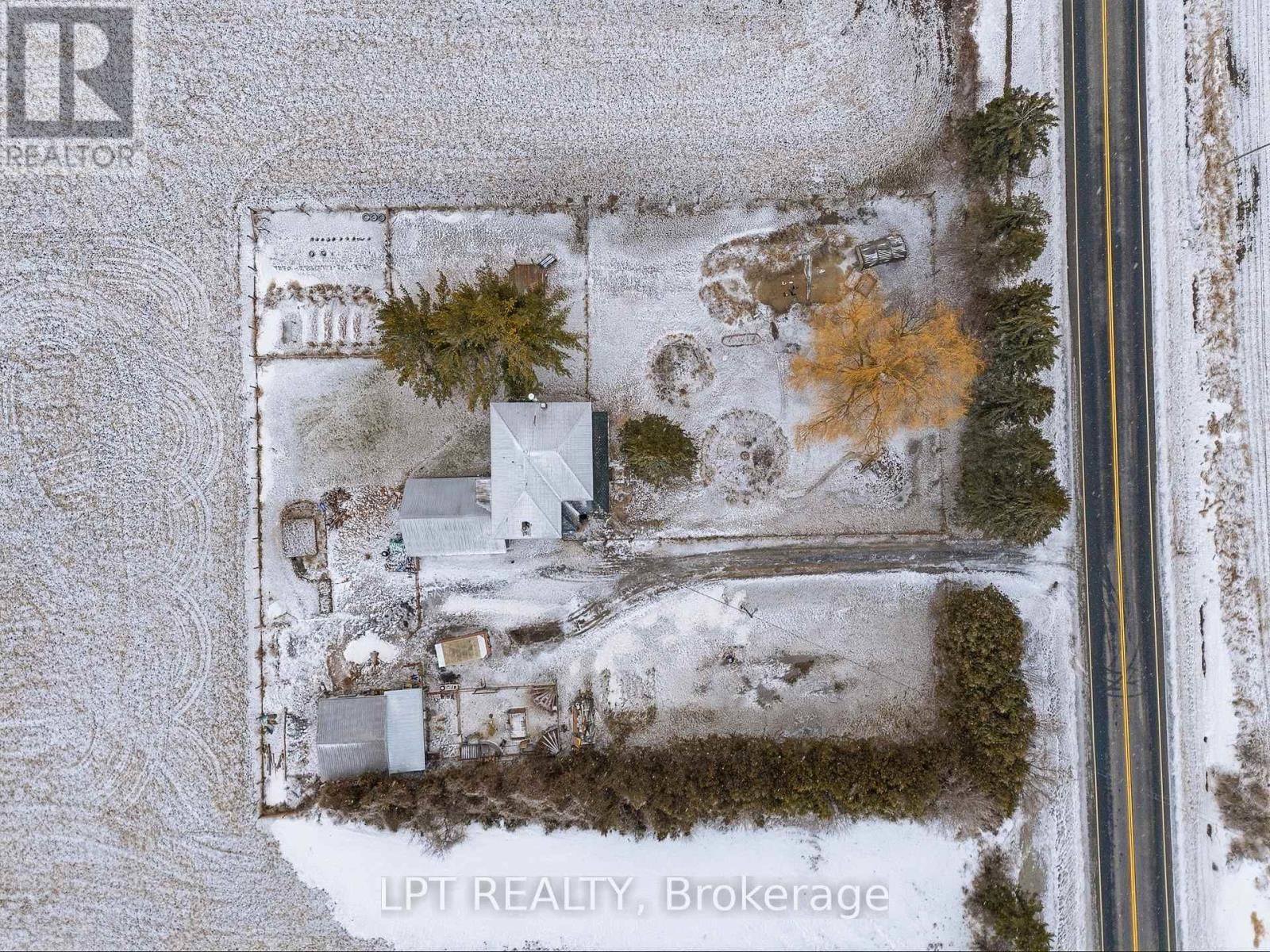 21630 LAGGAN-GLENELG ROAD Image 37