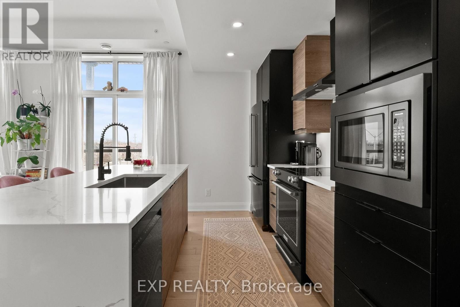 301 - 100 CORTILE PRIVATE Image 11