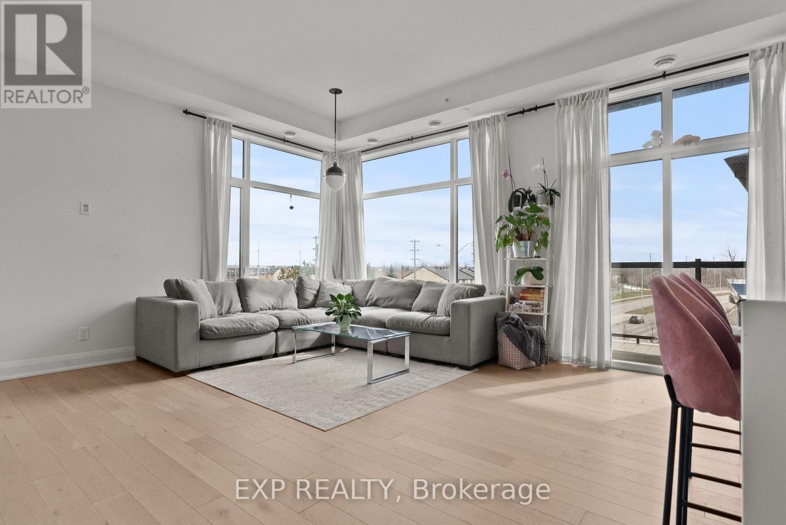 301 - 100 CORTILE PRIVATE Image 14