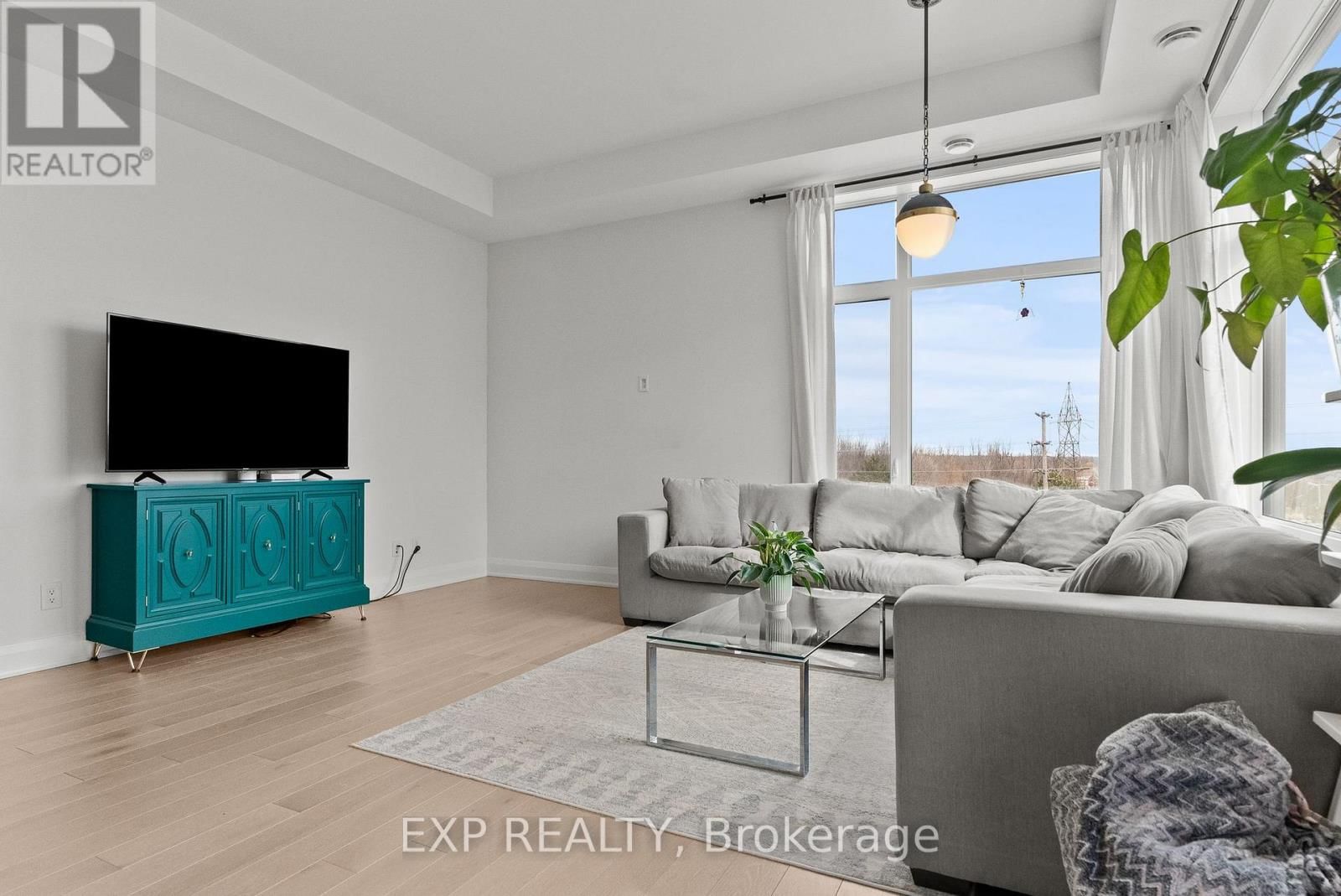 301 - 100 CORTILE PRIVATE Image 16