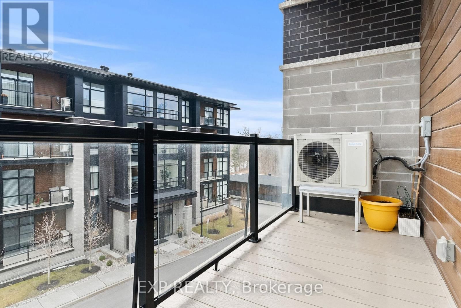 301 - 100 CORTILE PRIVATE Image 19