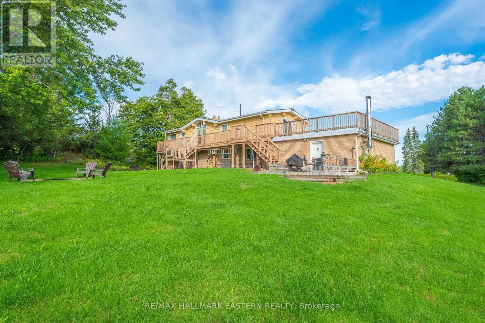 137 GRANDVIEW DRIVE Image 12