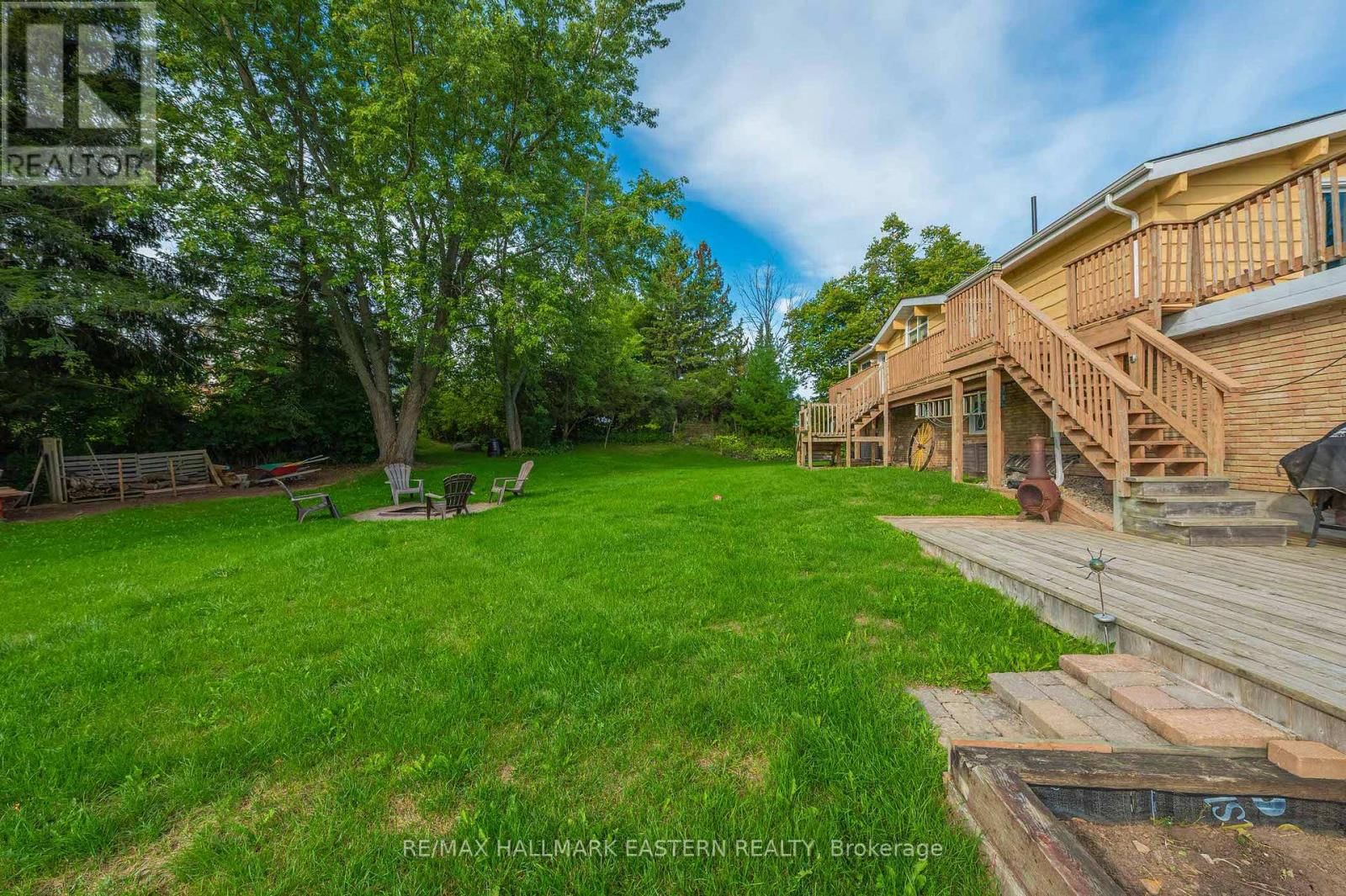 137 GRANDVIEW DRIVE Image 16