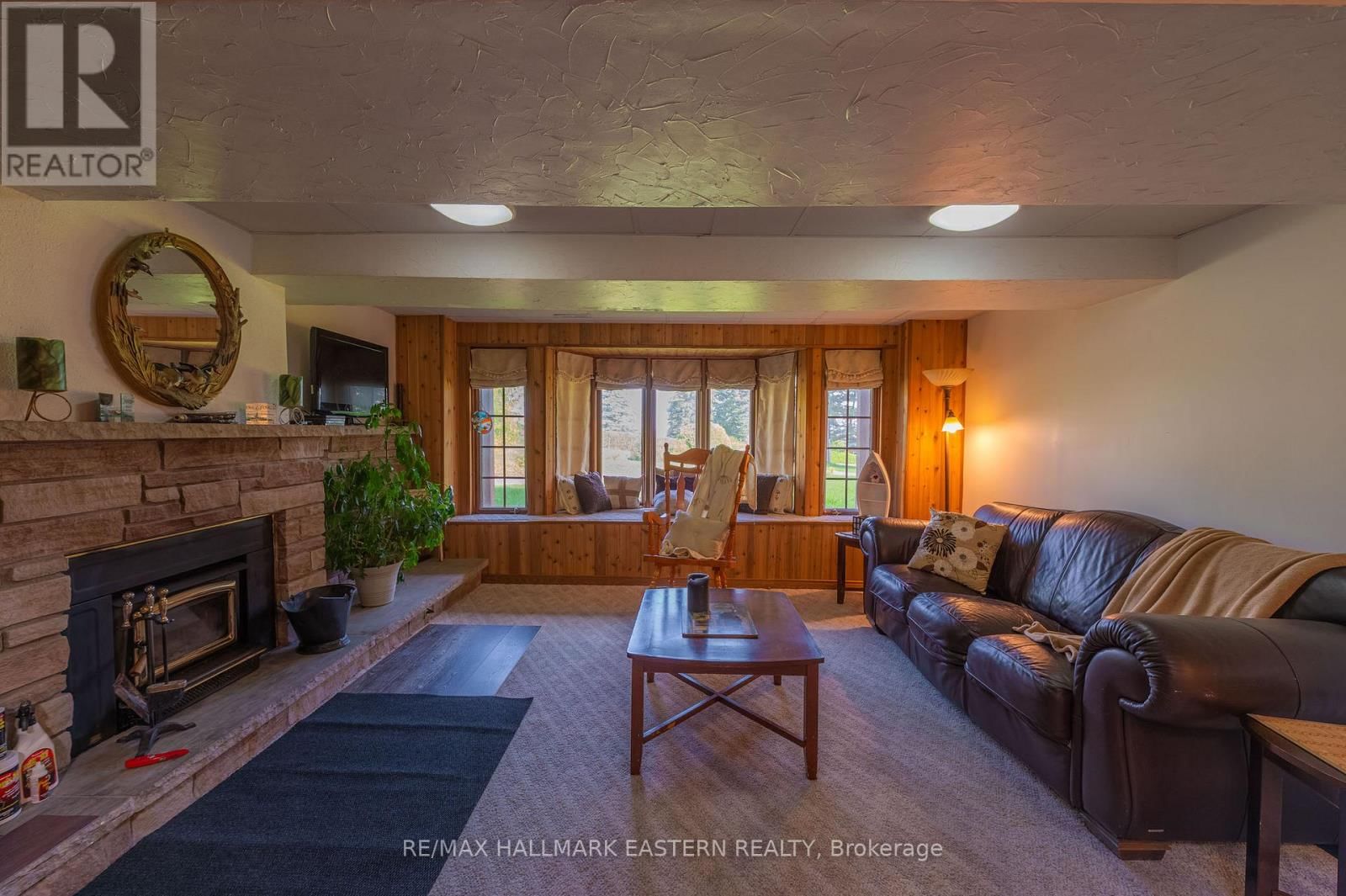 137 GRANDVIEW DRIVE Image 39