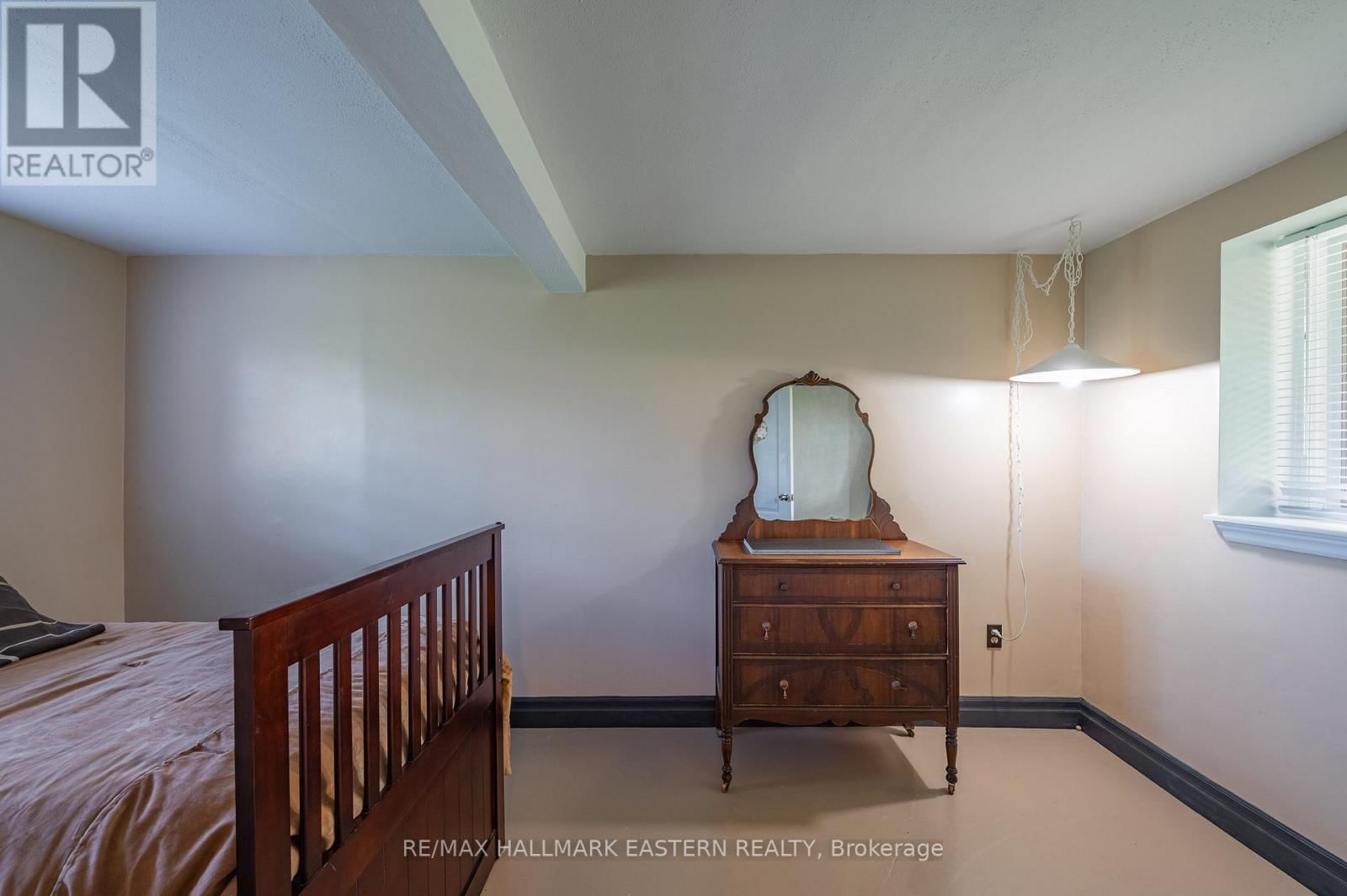 137 GRANDVIEW DRIVE Image 44