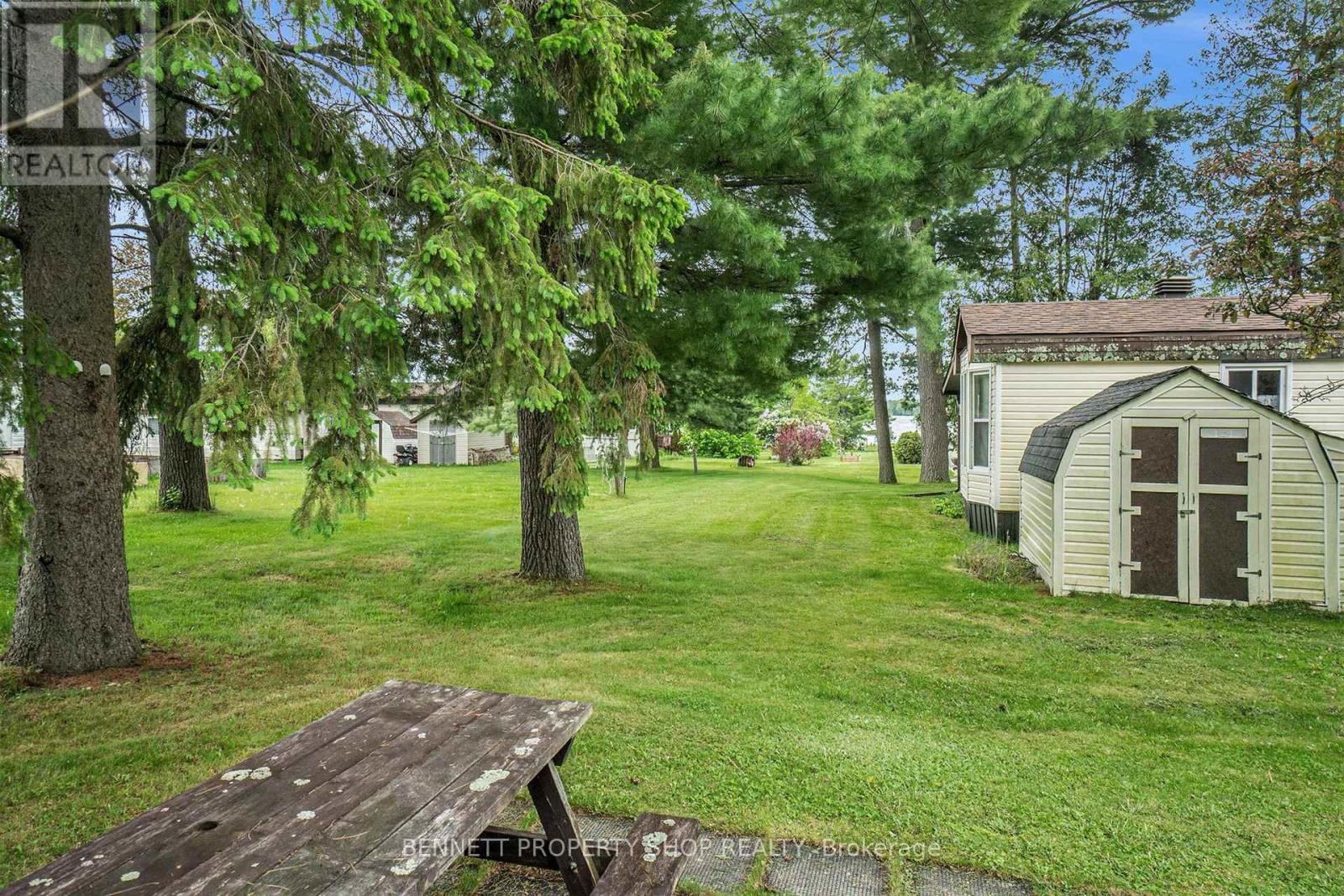 36 WOODSIDE LANE Image 17