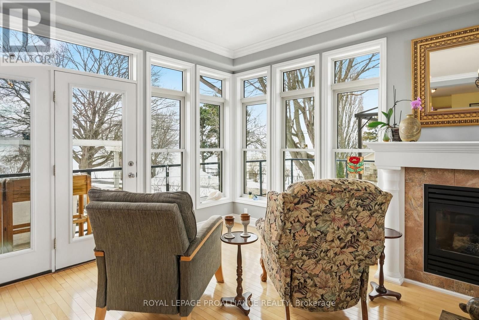 215 WATER STREET Image 17