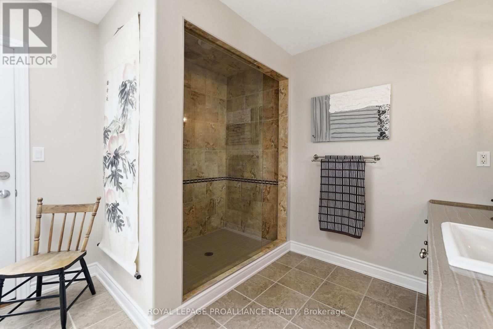 215 WATER STREET Image 32