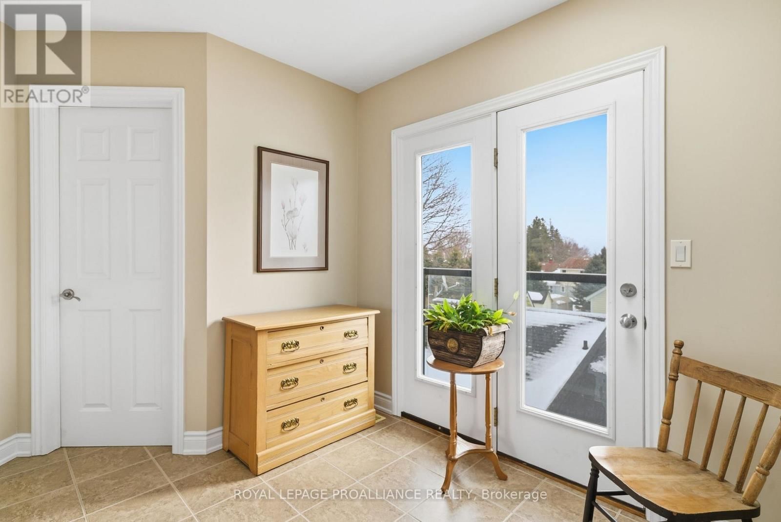 215 WATER STREET Image 33