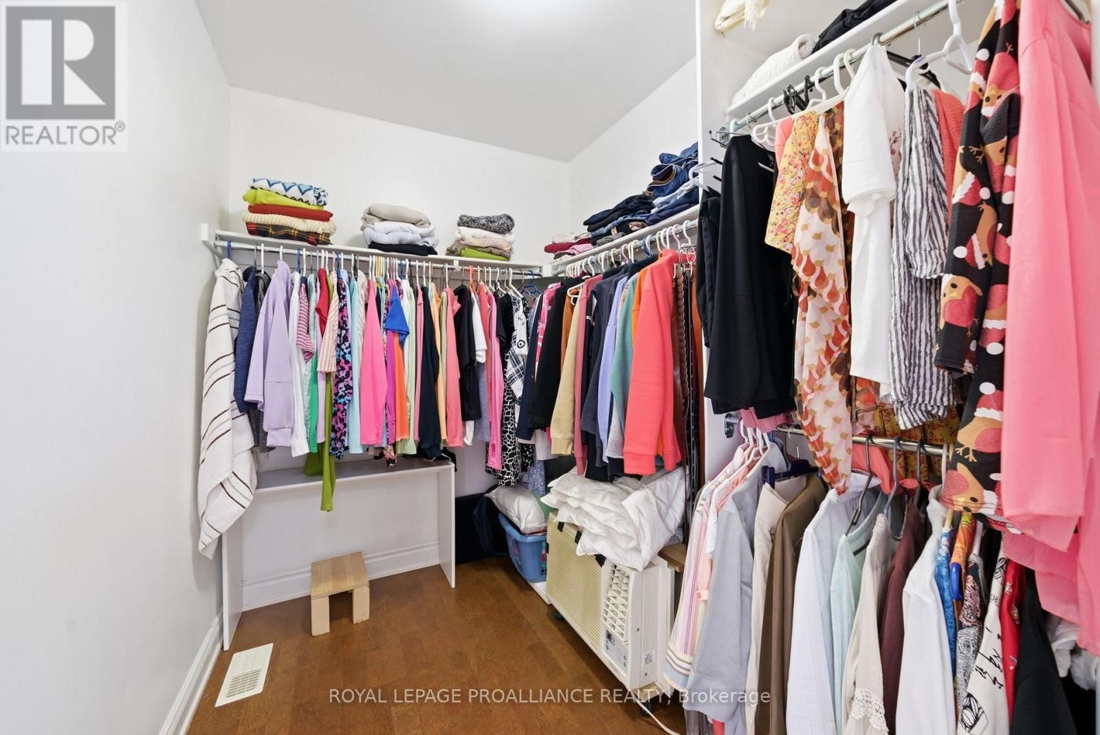 215 WATER STREET Image 34