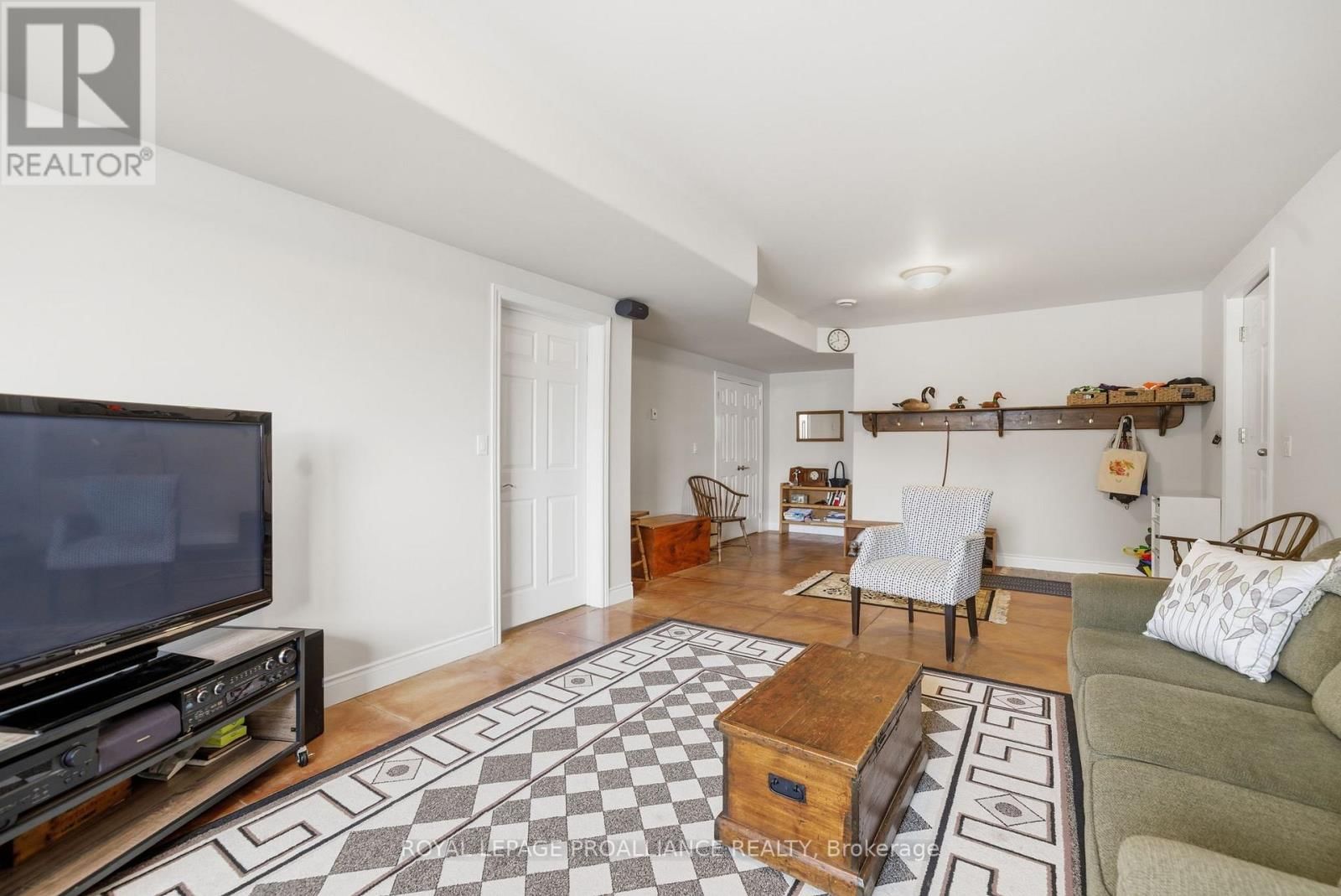 215 WATER STREET Image 36