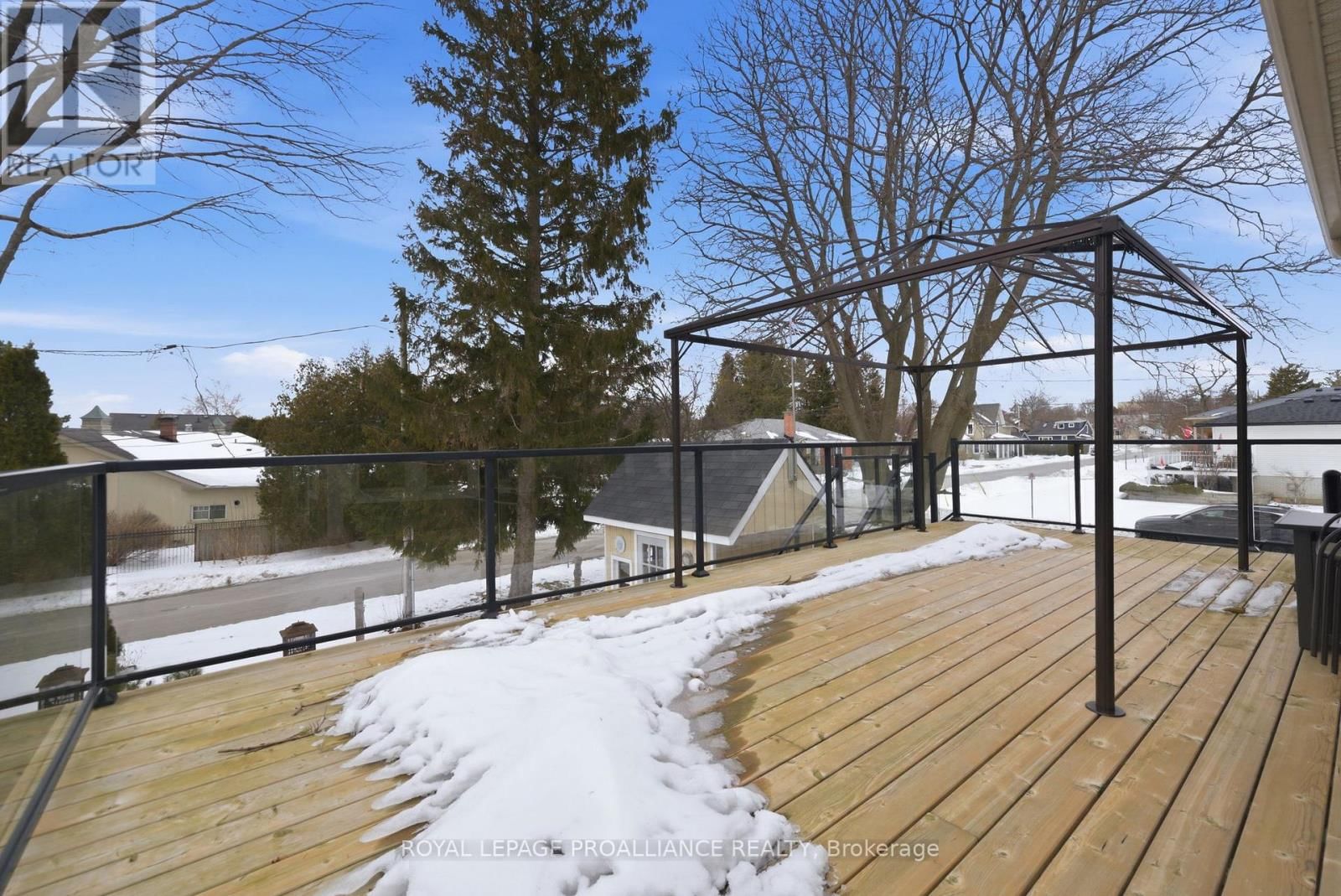 215 WATER STREET Image 41