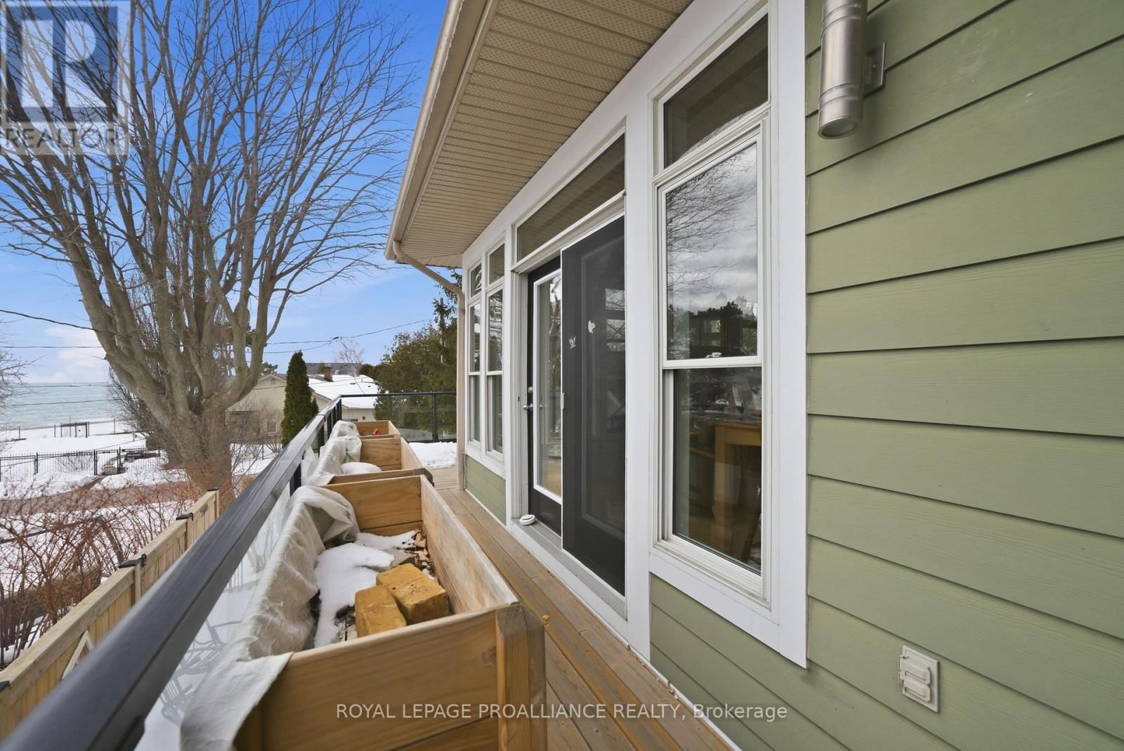 215 WATER STREET Image 42