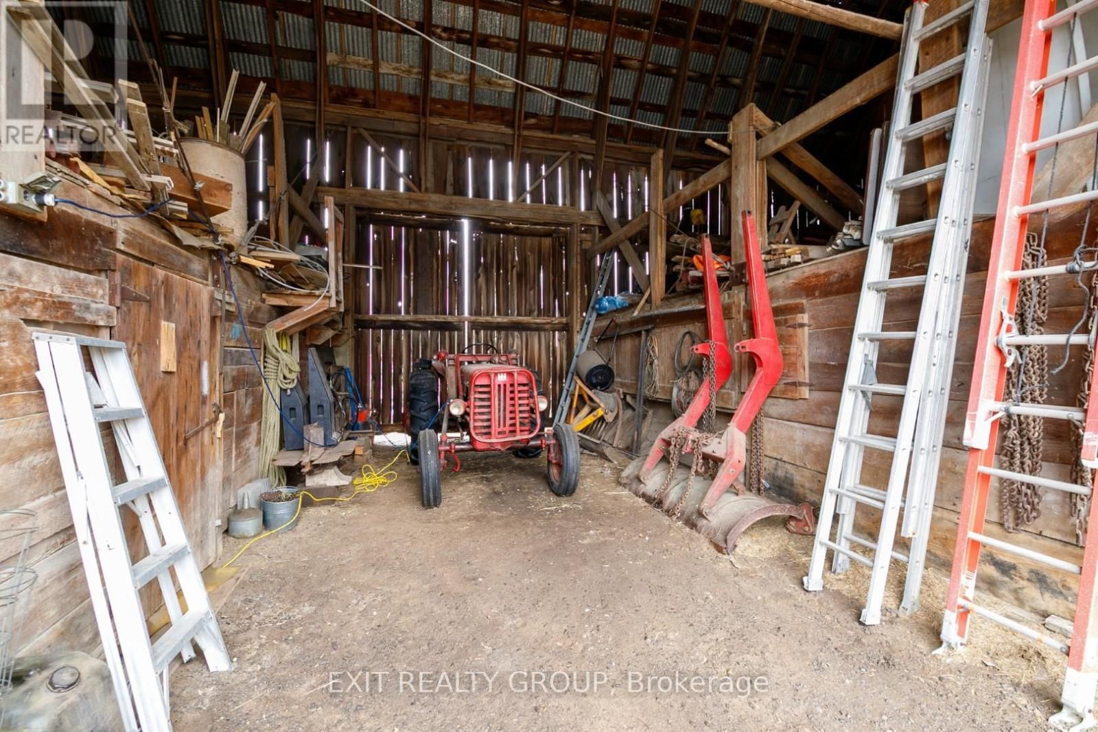 2775 COUNTY RD 40 Image 24