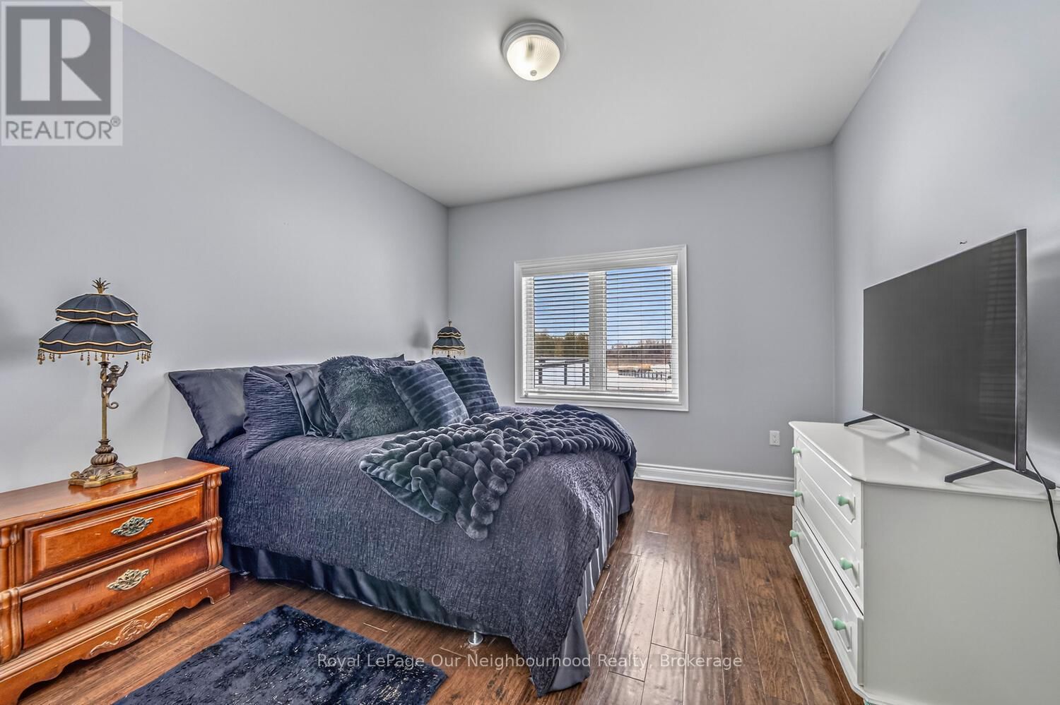 47 SONGBIRD CRESCENT Image 35