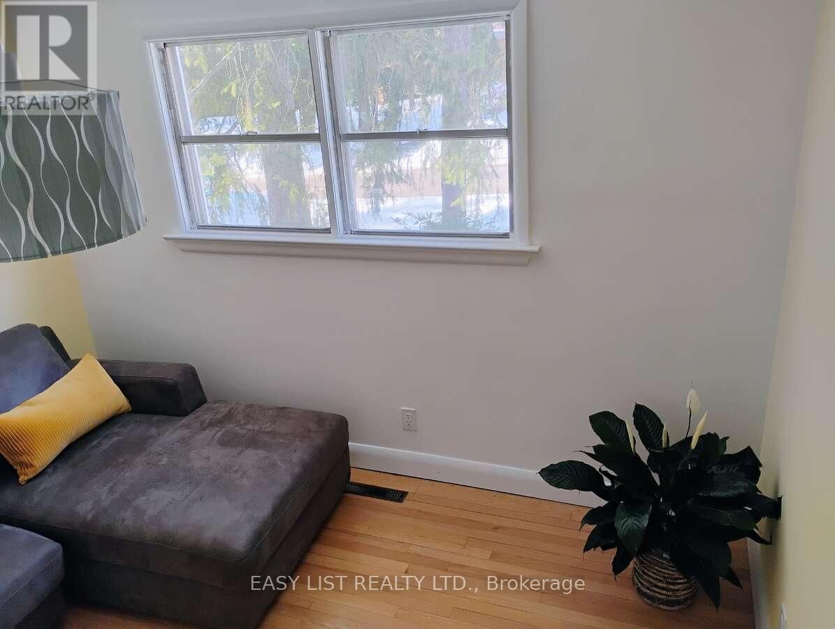 60 MARIPOSA AVENUE Image 27