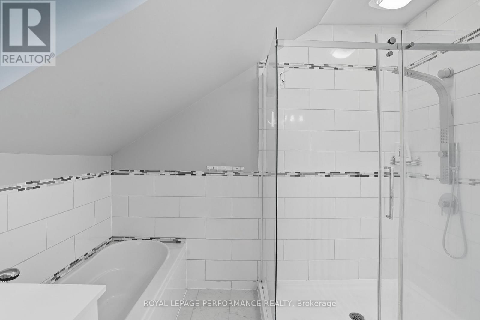 8 JOHN STREET Image 24