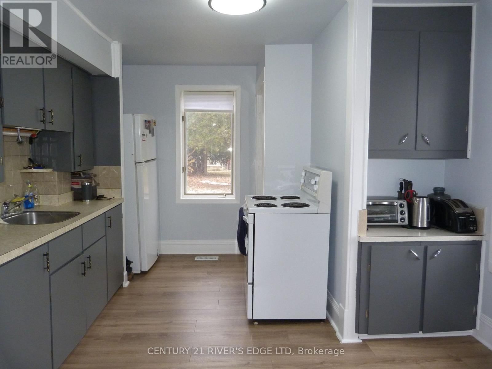 24 BROUSE DRIVE Image 6