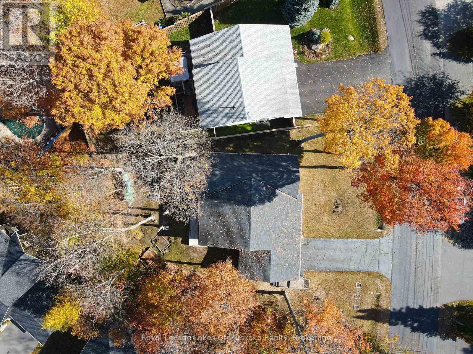 30 SHAW CRESCENT Image 25