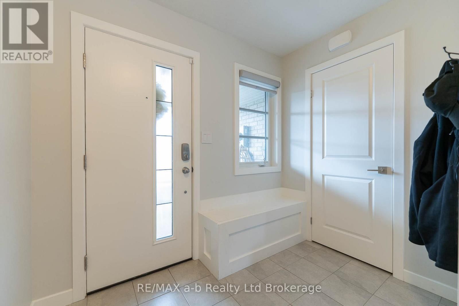 109 DENRICH AVENUE Image 4