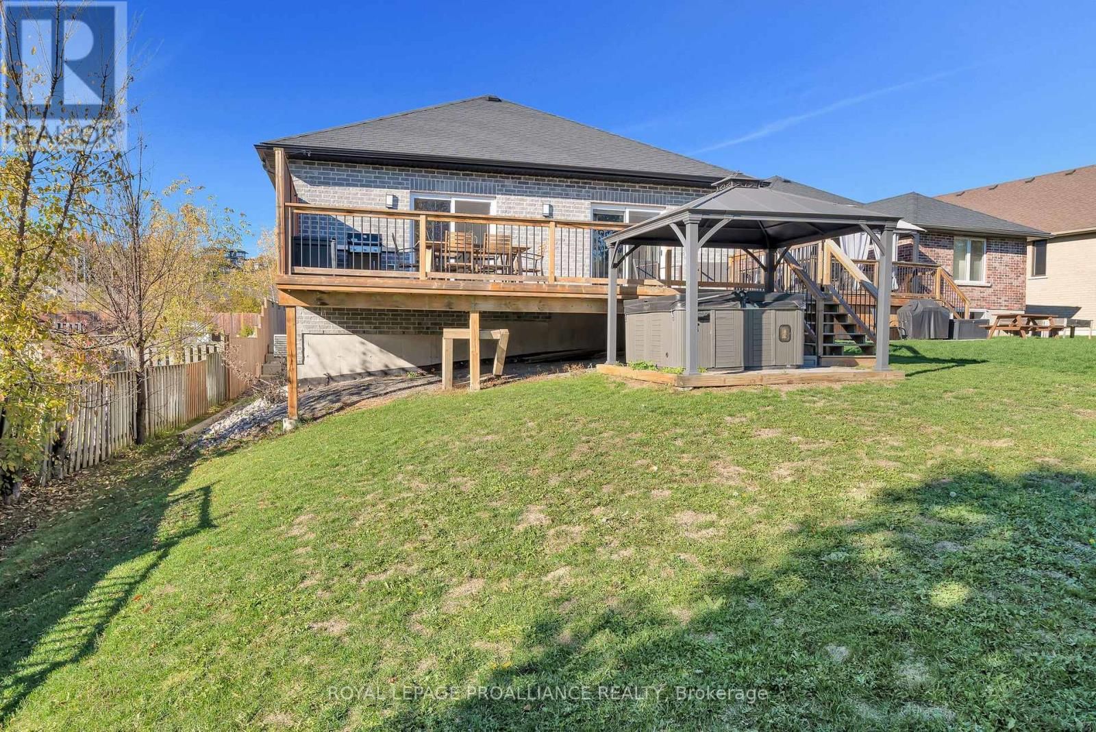 41 SINGLETON STREET Image 35