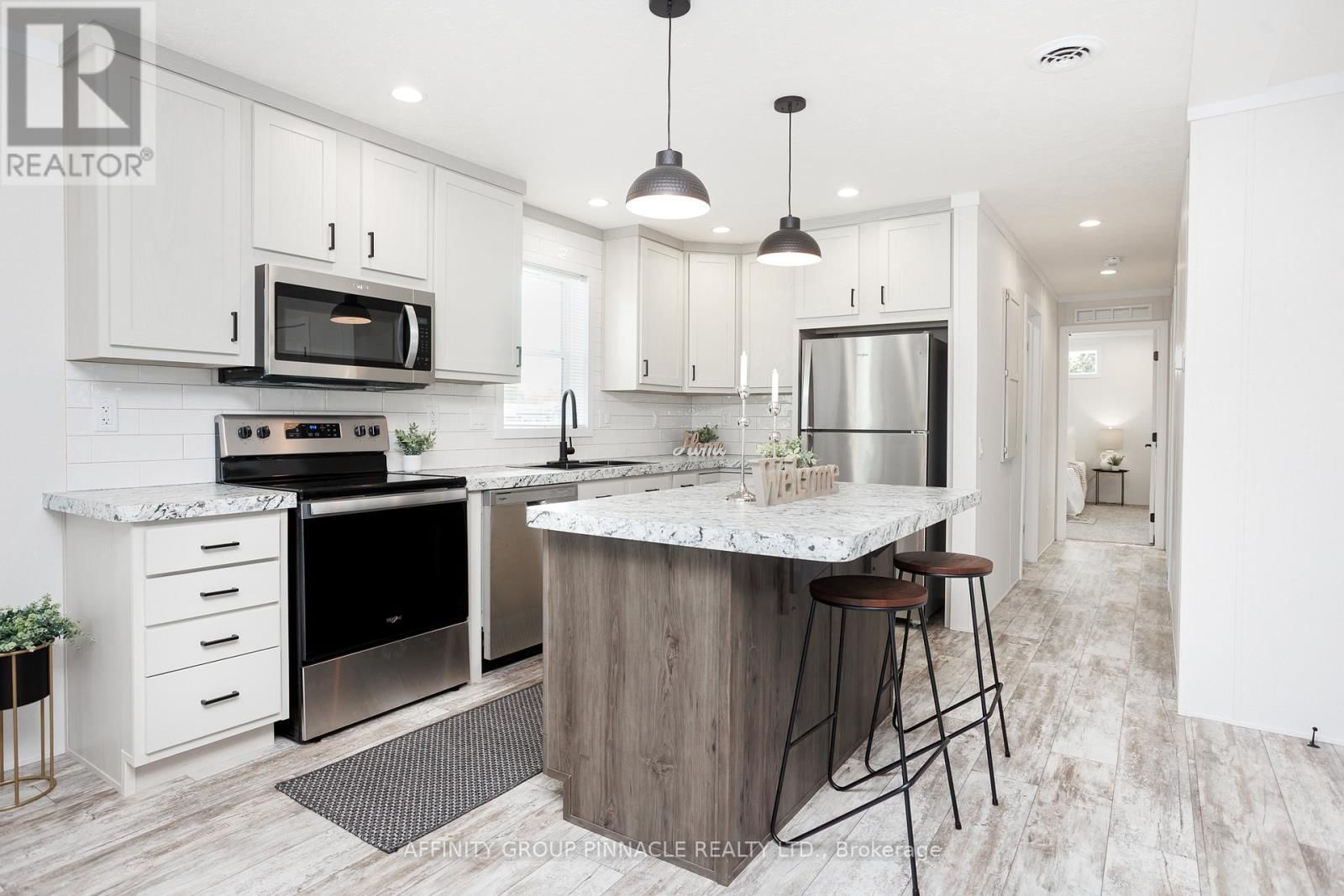 1 VISTA DRIVE Image 21