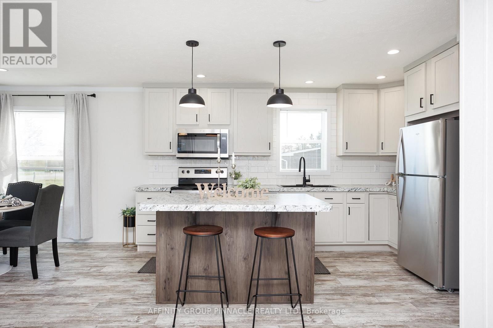 1 VISTA DRIVE Image 24