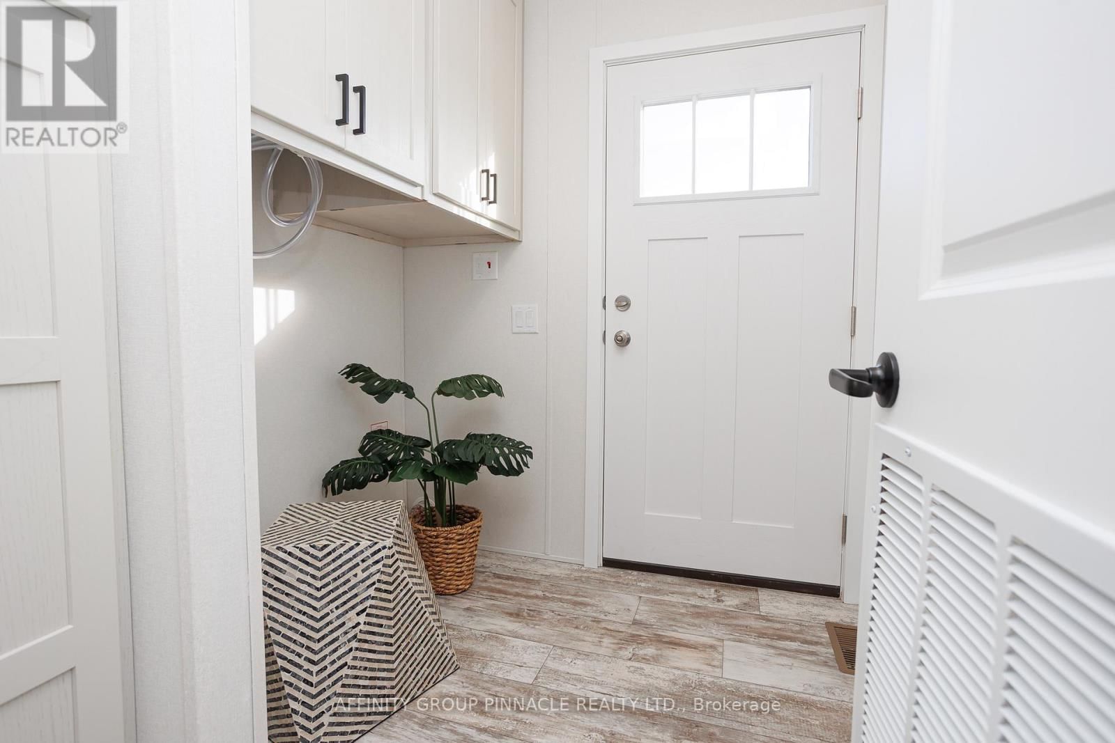 1 VISTA DRIVE Image 27