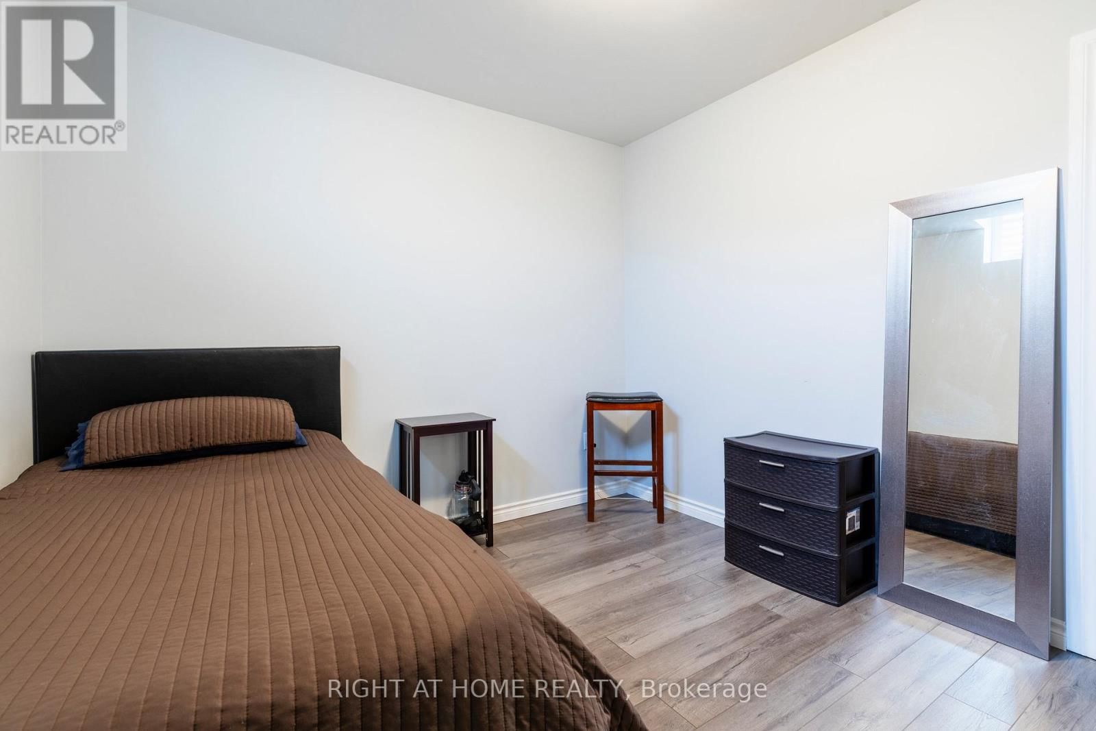 6 BLUENOSE DRIVE Image 40