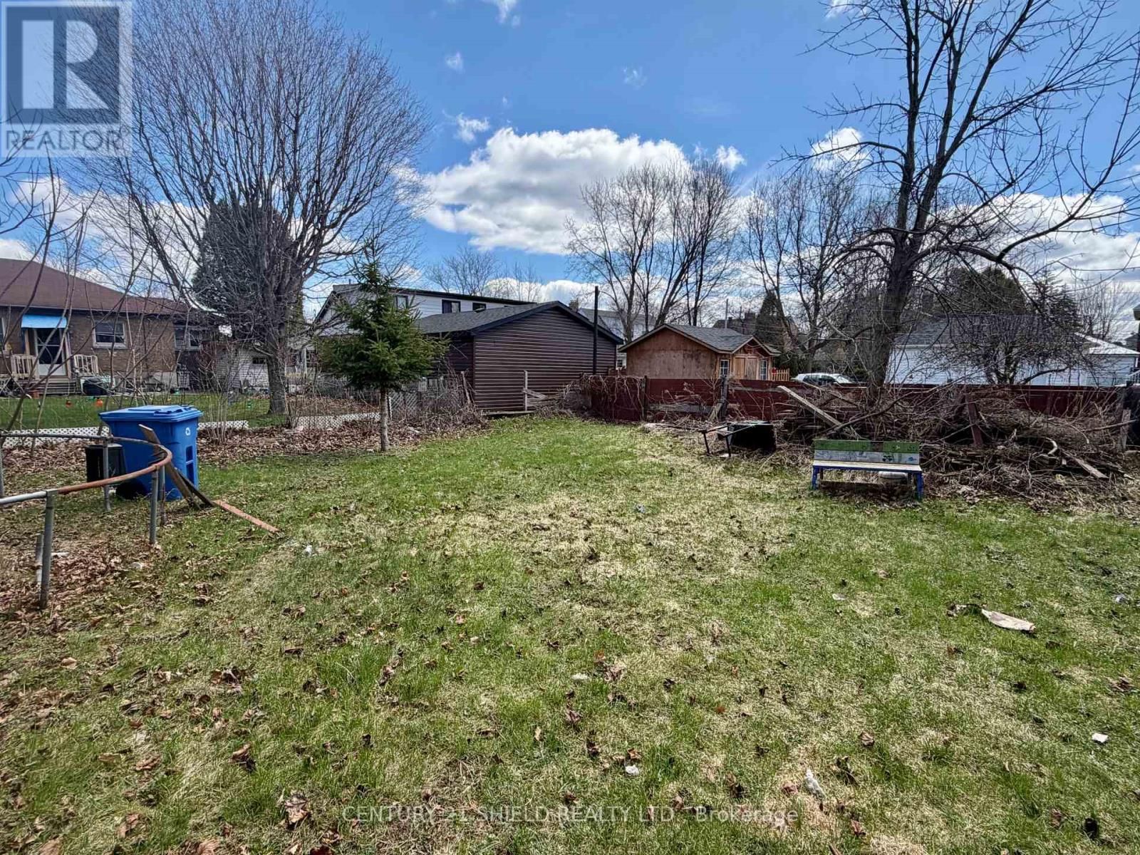 216 BALDWIN AVENUE Image 14