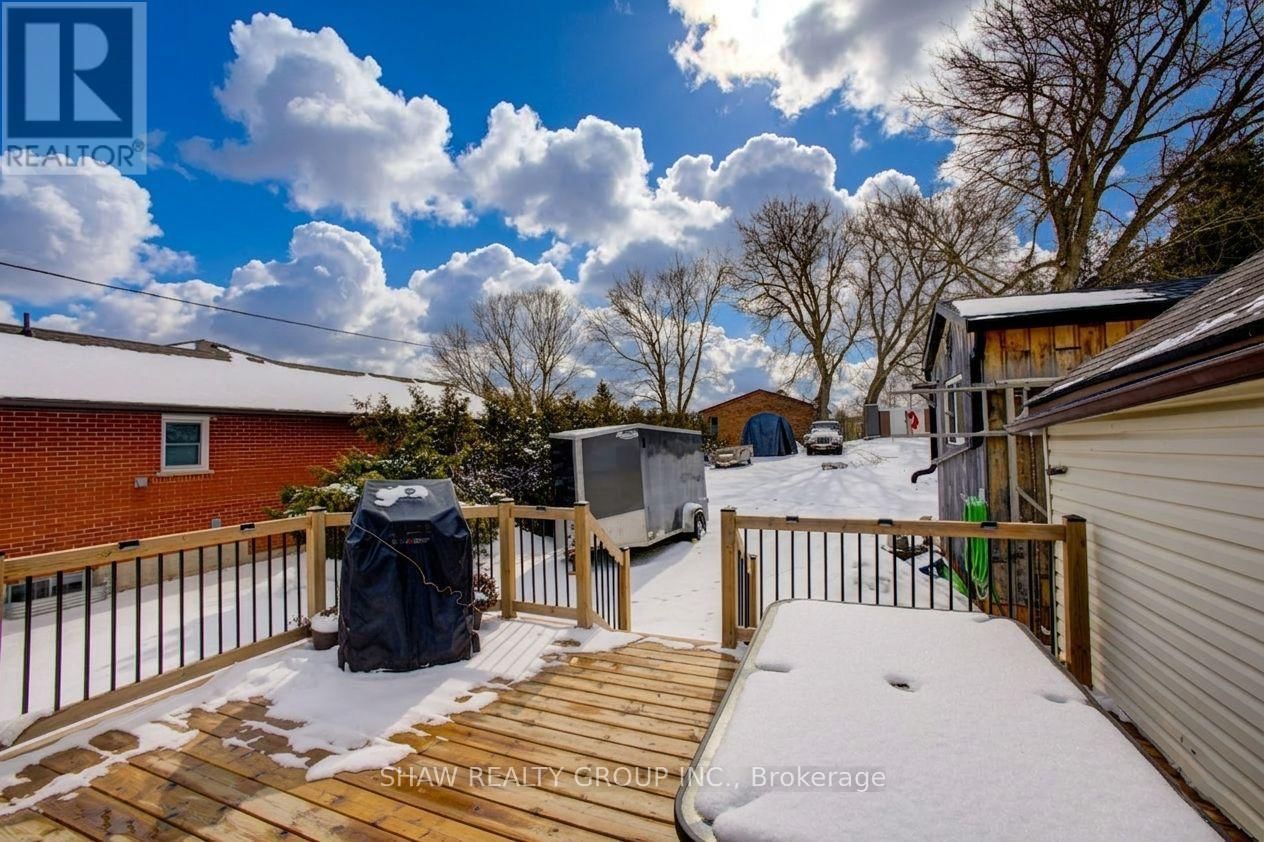 21 MAIN STREET WEST Image 21