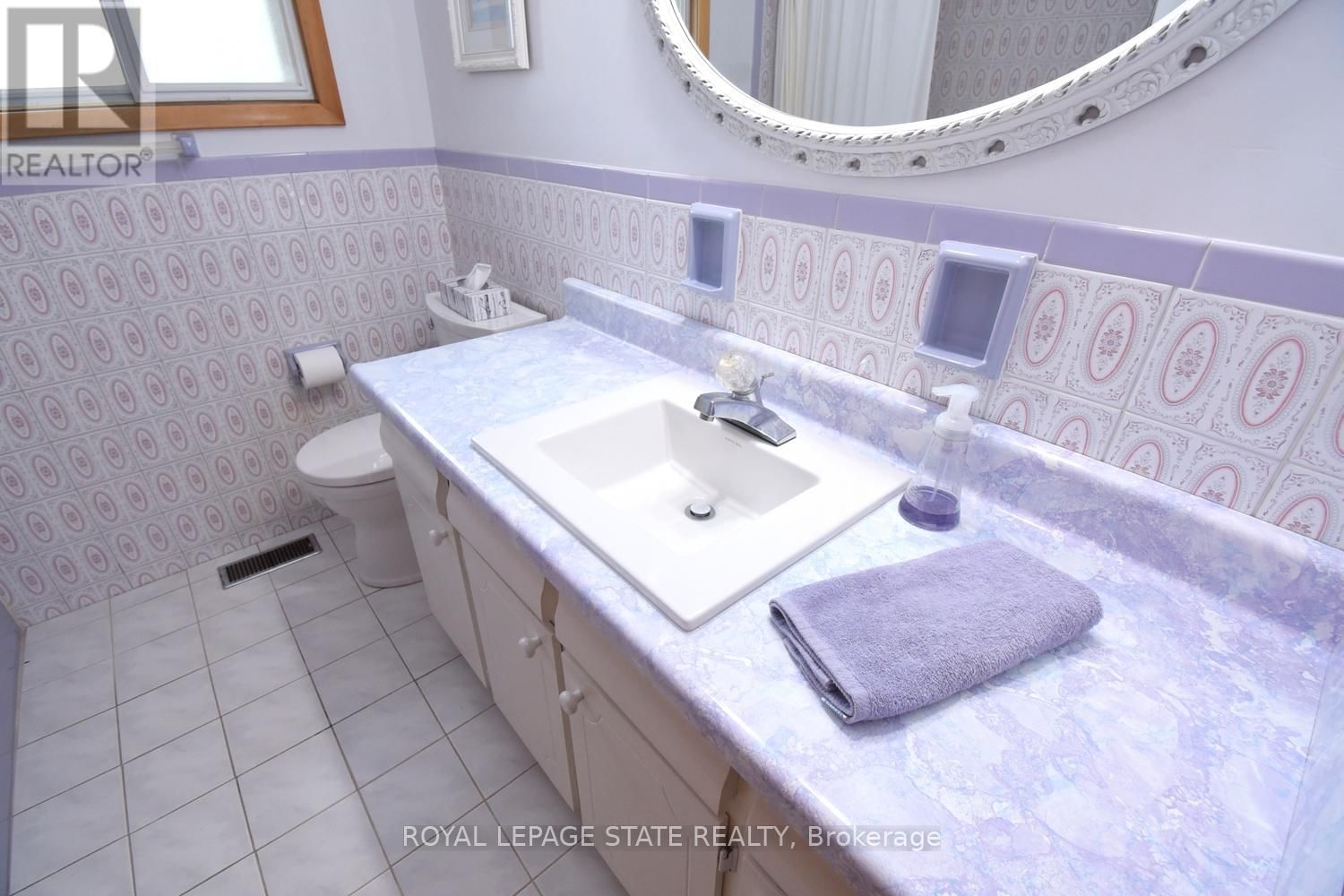 36 GLASSCO AVENUE NORTH Image 28