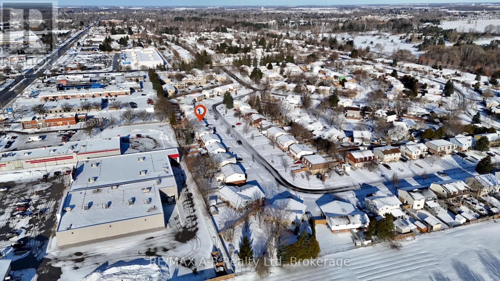 651 DEVON STREET Image 46