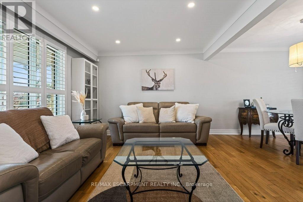 4931 CAMERON AVENUE Image 6