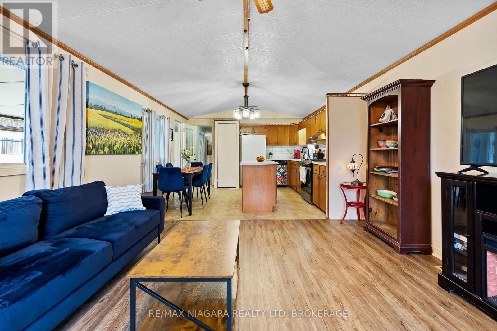 3033 TOWNLINE ROAD Image 10