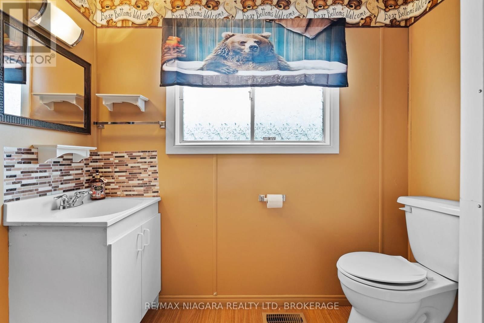 3033 TOWNLINE ROAD Image 12