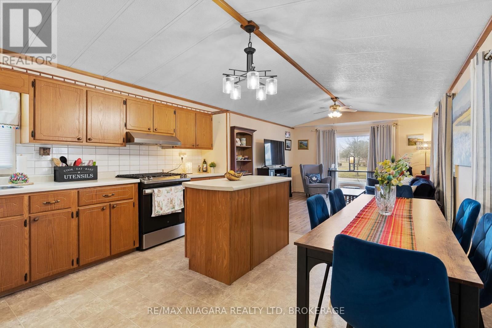 3033 TOWNLINE ROAD Image 6