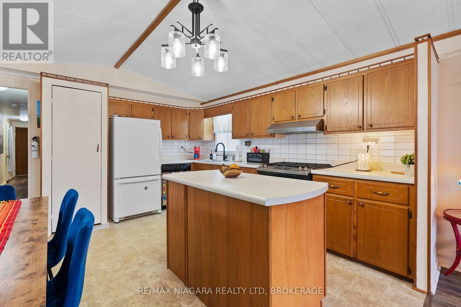 3033 TOWNLINE ROAD Image 7