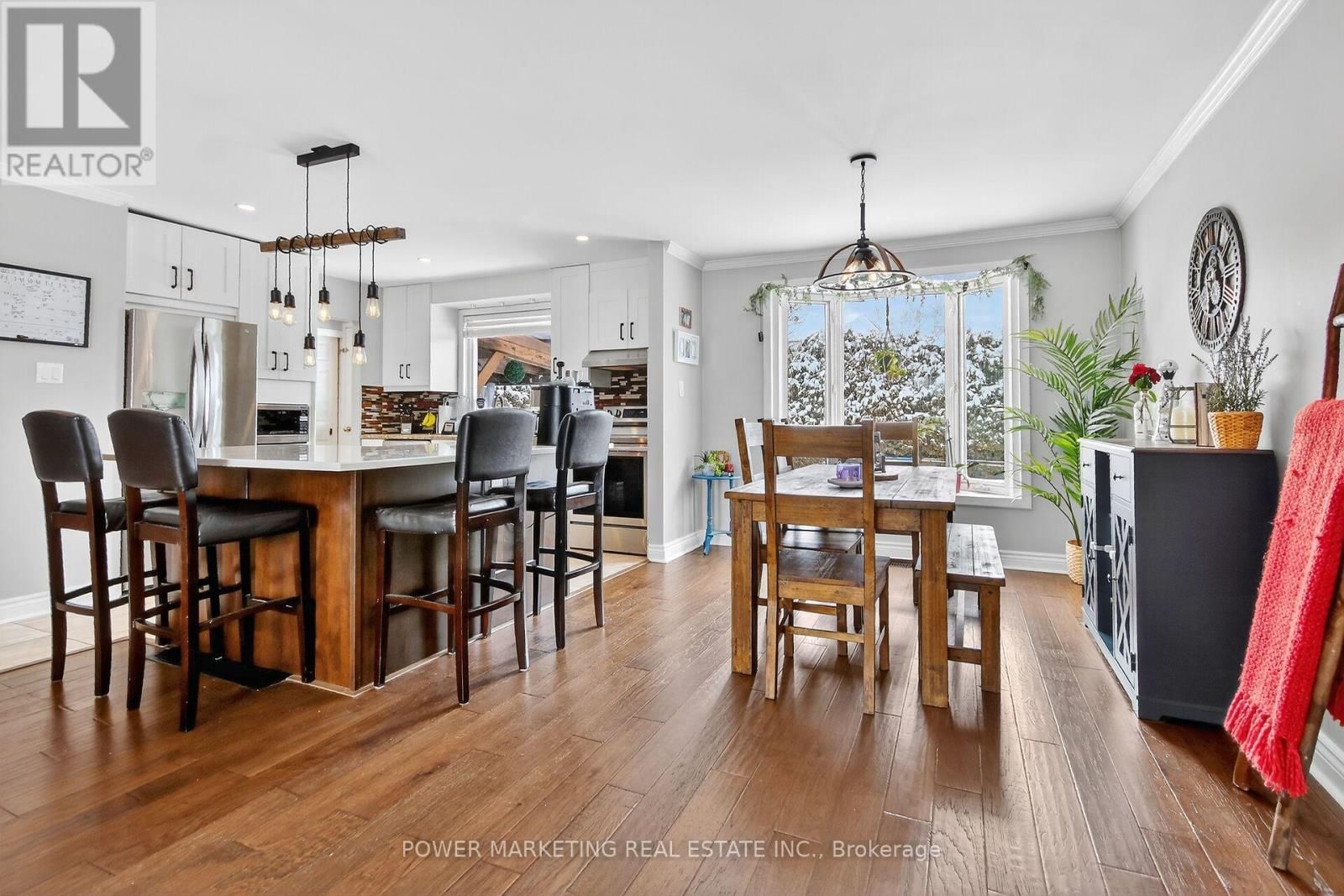 3269 CLEARWATER CRESCENT Image 8