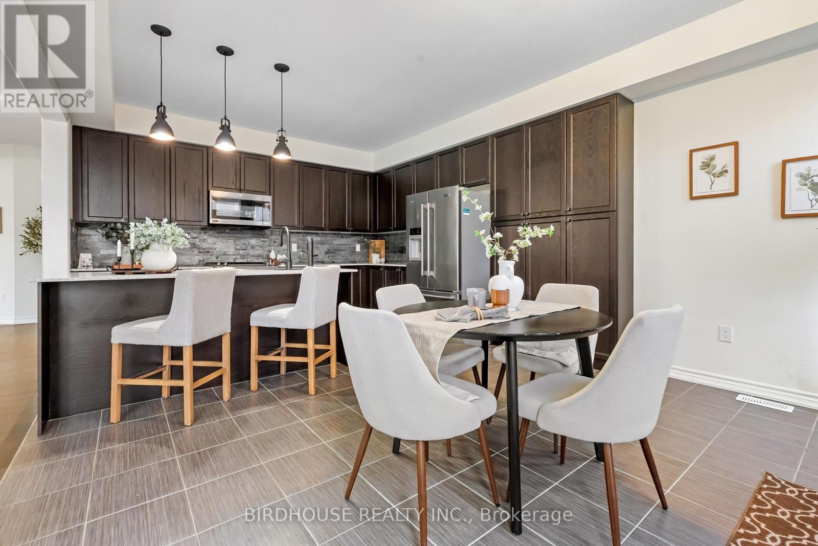 53 HANCOCK CRESCENT Image 16